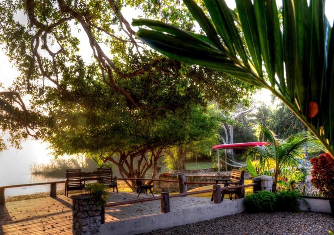 Crooкed Tree Lodge Belize Crooked Tree Εξωτερικό φωτογραφία
