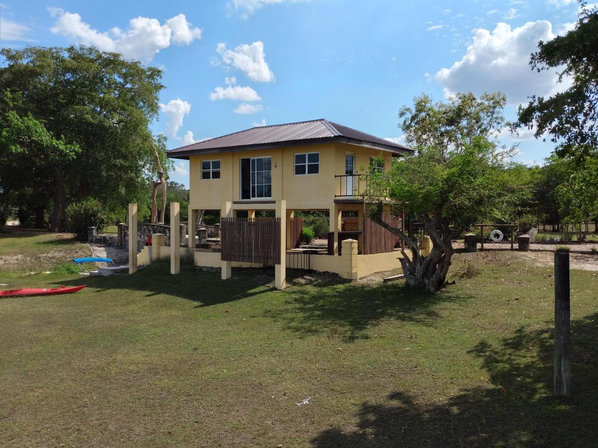 Crooкed Tree Lodge Belize Crooked Tree Εξωτερικό φωτογραφία